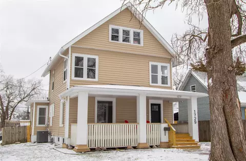 1729 10th St, Des Moines, IA 50314