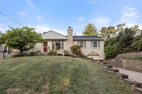 222 31st St, Des Moines, IA 50312