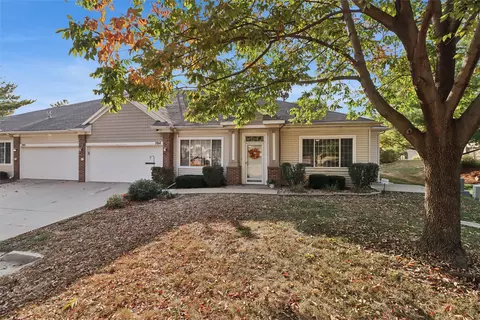 1725 S 50th St #704, West Des Moines, IA 50265