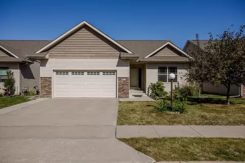 823 SE Delaware Ave, Ankeny, IA 50021
