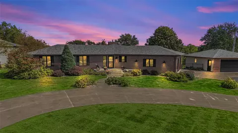 1650 W 28th St N, Newton, IA 50208