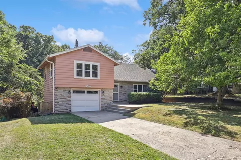3514 Urbandale Ave, Des Moines, IA 50310
