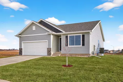 2415 Spruce St, Granger, IA 50109