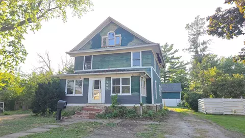 1309 West St, Grinnell, IA 50112