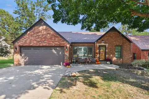 225 51st St, Des Moines, IA 50312