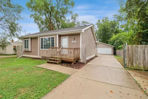 613 Cummins Rd, Des Moines, IA 50315