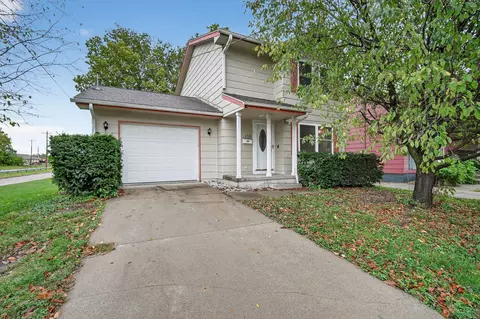 1531 Stewart St, Des Moines, IA 50316