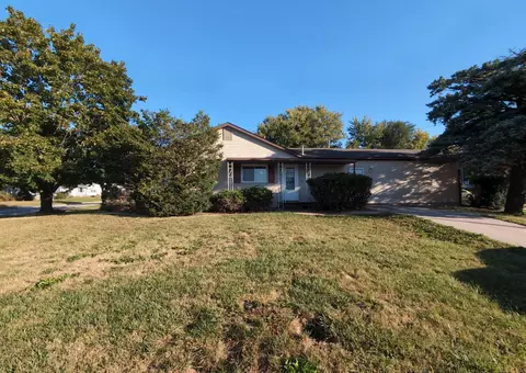 514 E 20th St S, Newton, IA 50208