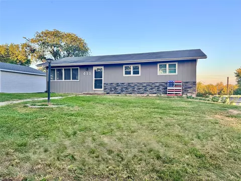 411 N Virginia St, Monroe, IA 50170