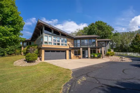 4175 NE 64th St, Altoona, IA 50009