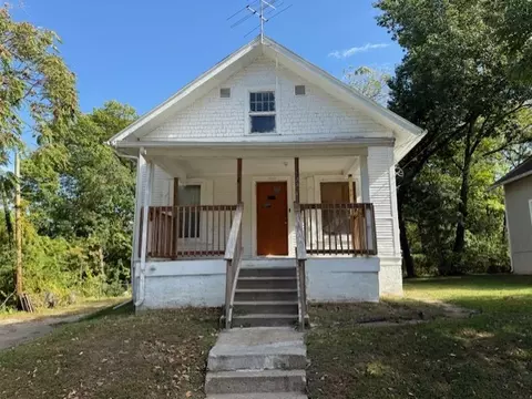 1557 27th St, Des Moines, IA 50311