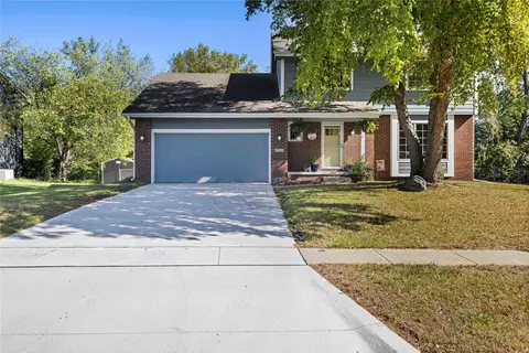 2705 NW Park Ln, Ankeny, IA 50023