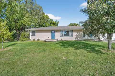 500 E County Line Rd, Des Moines, IA 50320