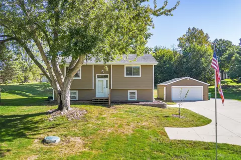 2511 SE 82nd St, Runnells, IA 50237