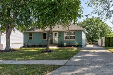 5205 SE 9th St, Des Moines, IA 50315