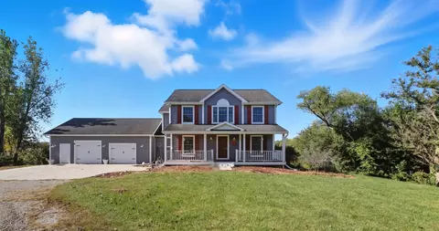 33975 663rd Ave, Maxwell, IA 50161