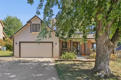 1901 NW 89th St, Clive, IA 50325