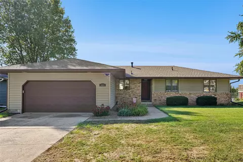 1503 S 16th Ave W, Newton, IA 50208