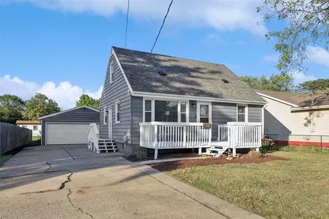 816 E Dunham Ave, Des Moines, IA 50315