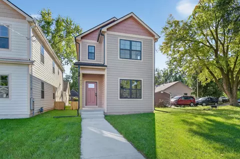 405 E Granger Ave, Des Moines, IA 50315