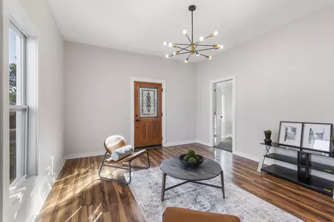 113 Clark St, Reinbeck, IA 50669