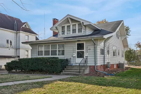 3210 E 7th St, Des Moines, IA 50316