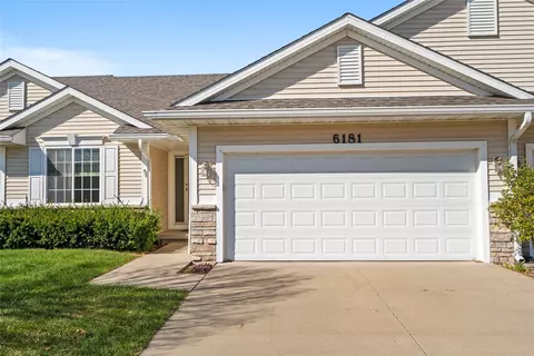 6181 Pinewood Ct, Johnston, IA 50131