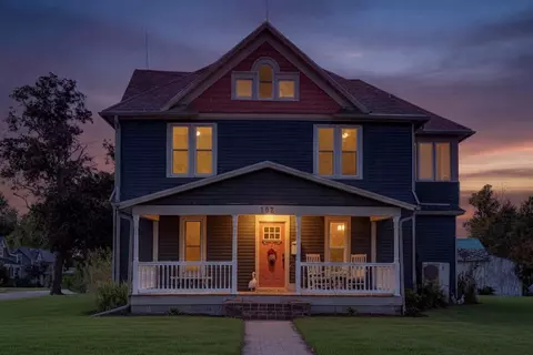102 N Locust St, Madrid, IA 50156