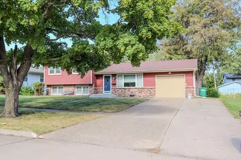 614 SE 6th St, Ankeny, IA 50021