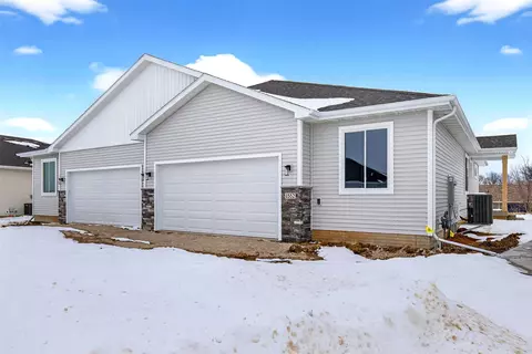 1552 Foxtail Dr SE, Altoona, IA 50009