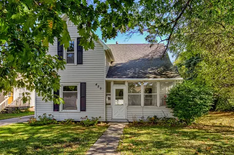 425 Maxwell St, Maxwell, IA 50161