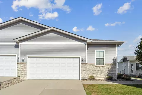 1477 Indigo Dr SE, Altoona, IA 50009