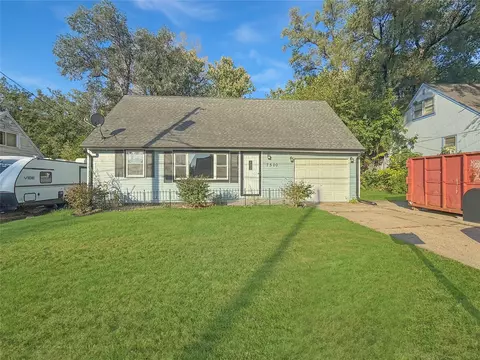 7500 SW 12th St, Des Moines, IA 50315