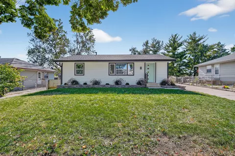 4237 Grandview Ave, Des Moines, IA 50317