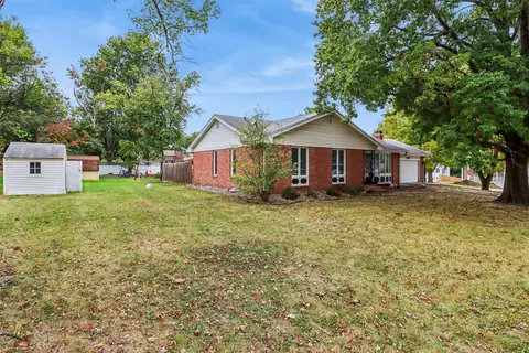 1309 N C St, Indianola, IA 50125