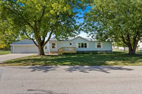 705 2nd St, Sheldahl, IA 50243