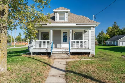 1701 15th St, Eldora, IA 50627