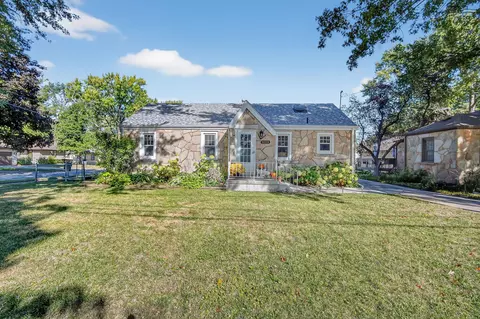 5219 Ovid Ave, Des Moines, IA 50310