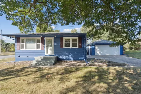 8195 Sunrise Blvd, Clive, IA 50325