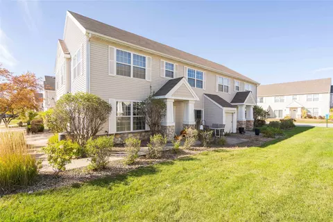 1008 NE Greenview Dr, Ankeny, IA 50021