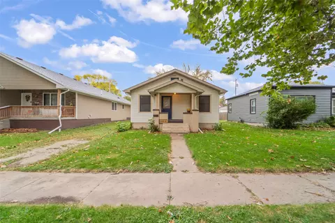 1812 Evelyn St, Perry, IA 50220