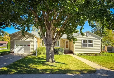 201 SE 2nd St, Ogden, IA 50212