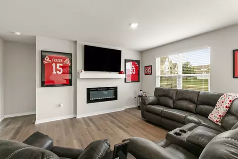 2105 N 7th St, Indianola, IA 50125
