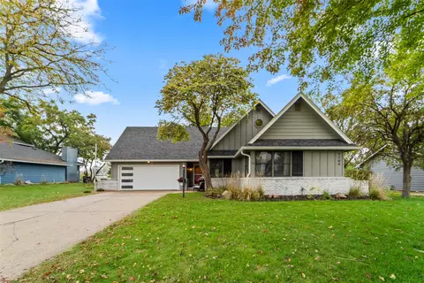 1164 Columbine Ct, Norwalk, IA 50211