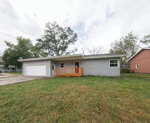403 Snyder Ave, Norwalk, IA 50211