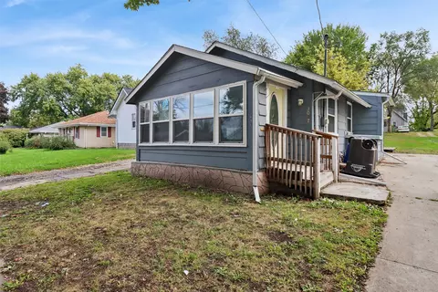 3007 Cornell St, Des Moines, IA 50313