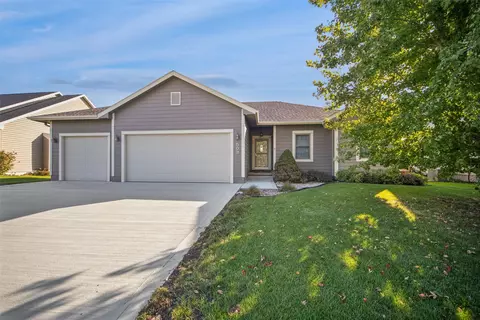 503 Lincoln St NE, Bondurant, IA 50035