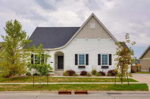 512 SW Prairie Trail Pkwy, Ankeny, IA 50023