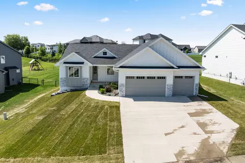 710 Belmont Blvd, Waukee, IA 50263