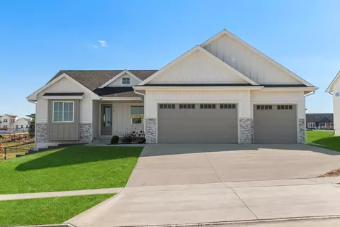 710 Belmont Blvd, Waukee, IA 50263